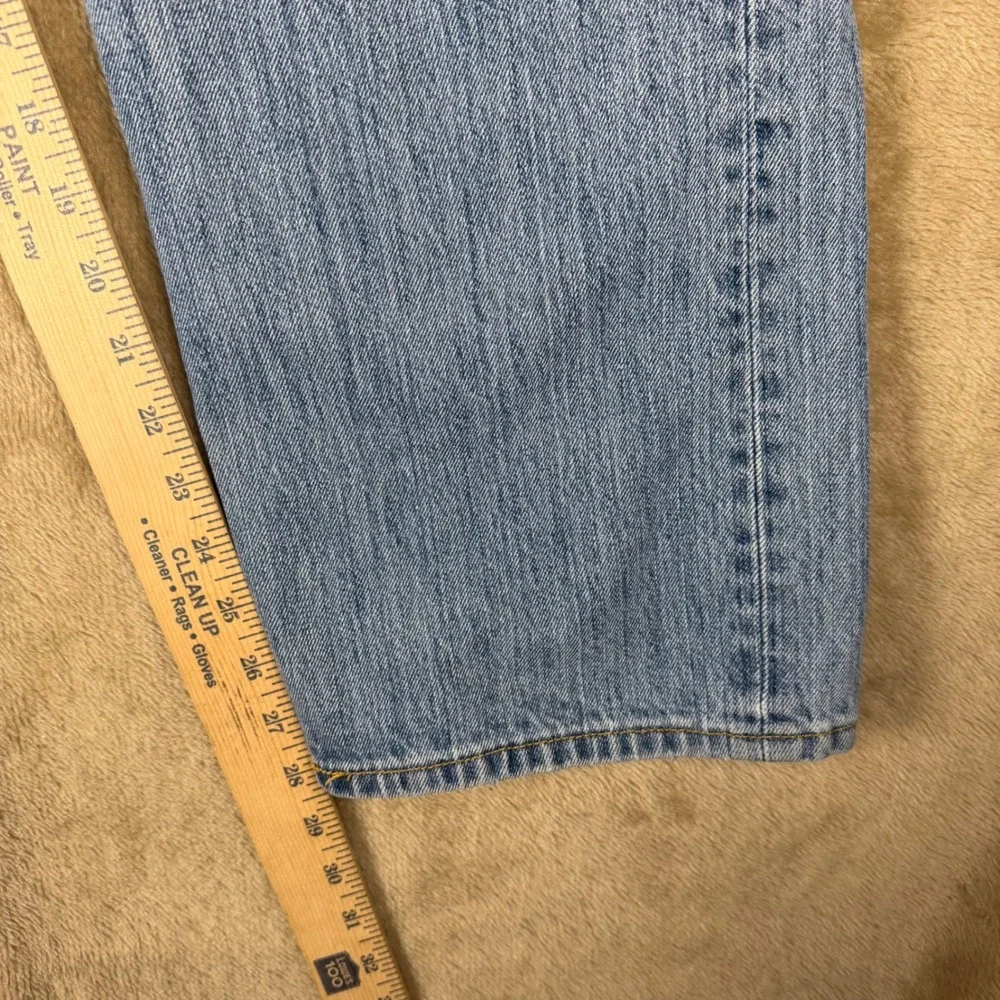 Levis measurements waist